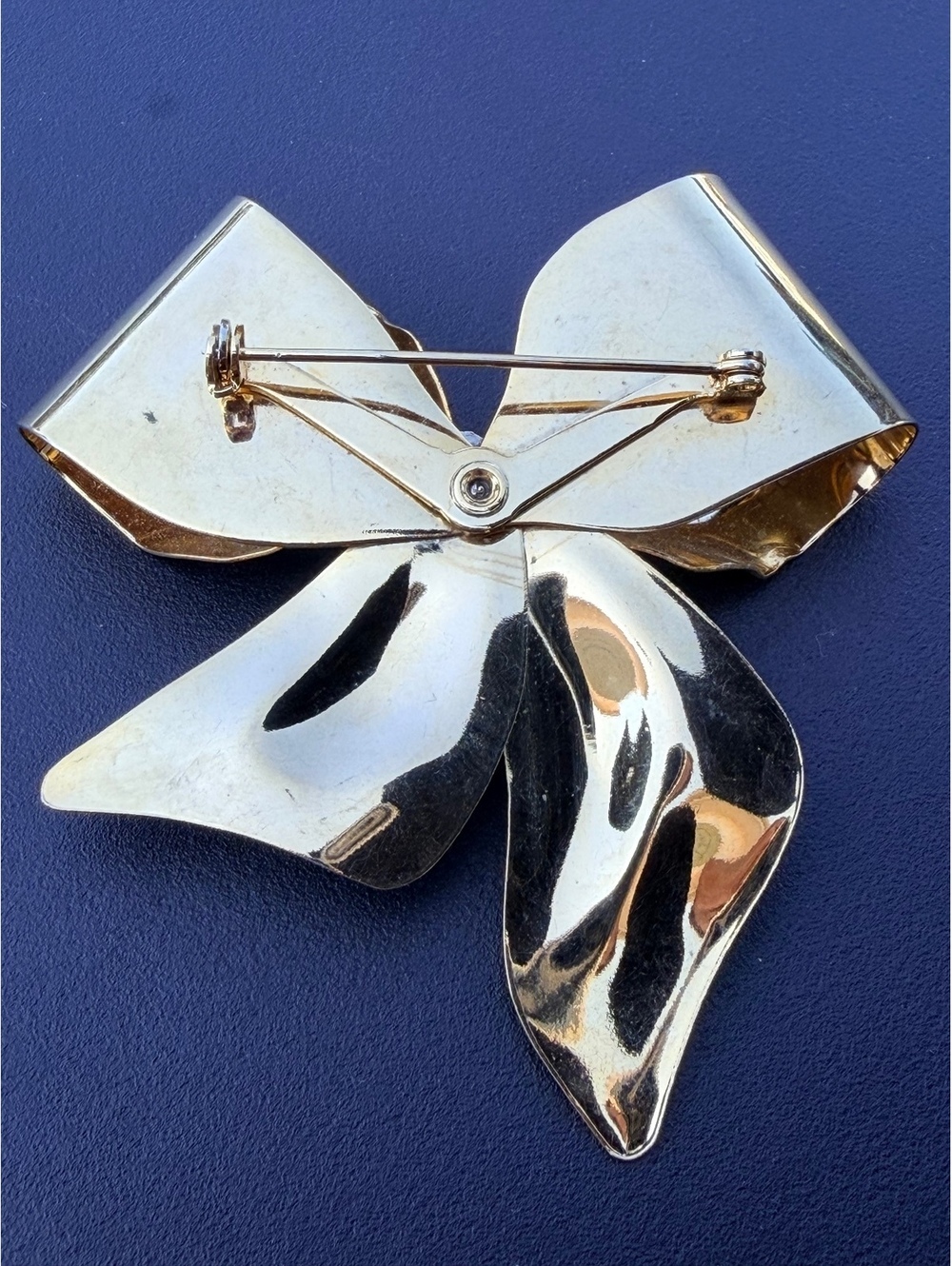Vintage Gold Ribbon Bow Brooch Rhinestone Accent - Picture 4 of 7